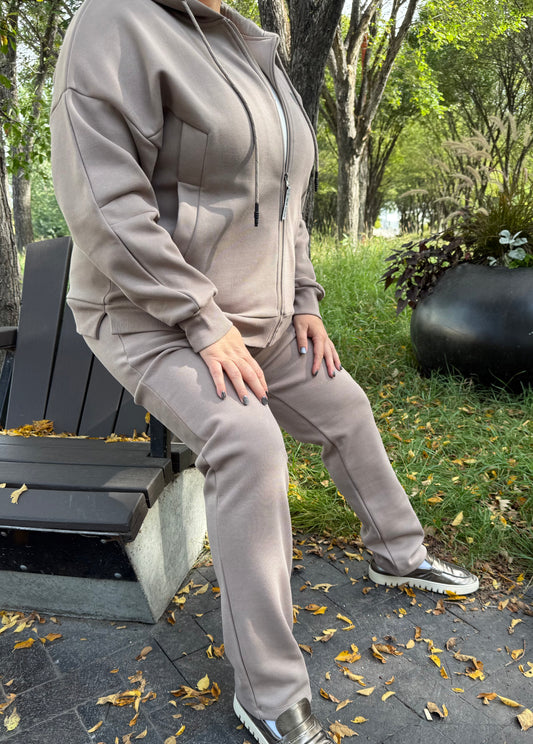 Active & Stylish – Cozy Lacost Fleece Set ✨