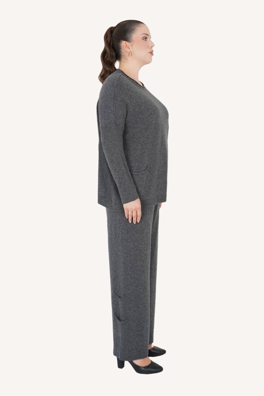 Llama wool knit two-piece set – long sleeve top and trousers in taupe grey