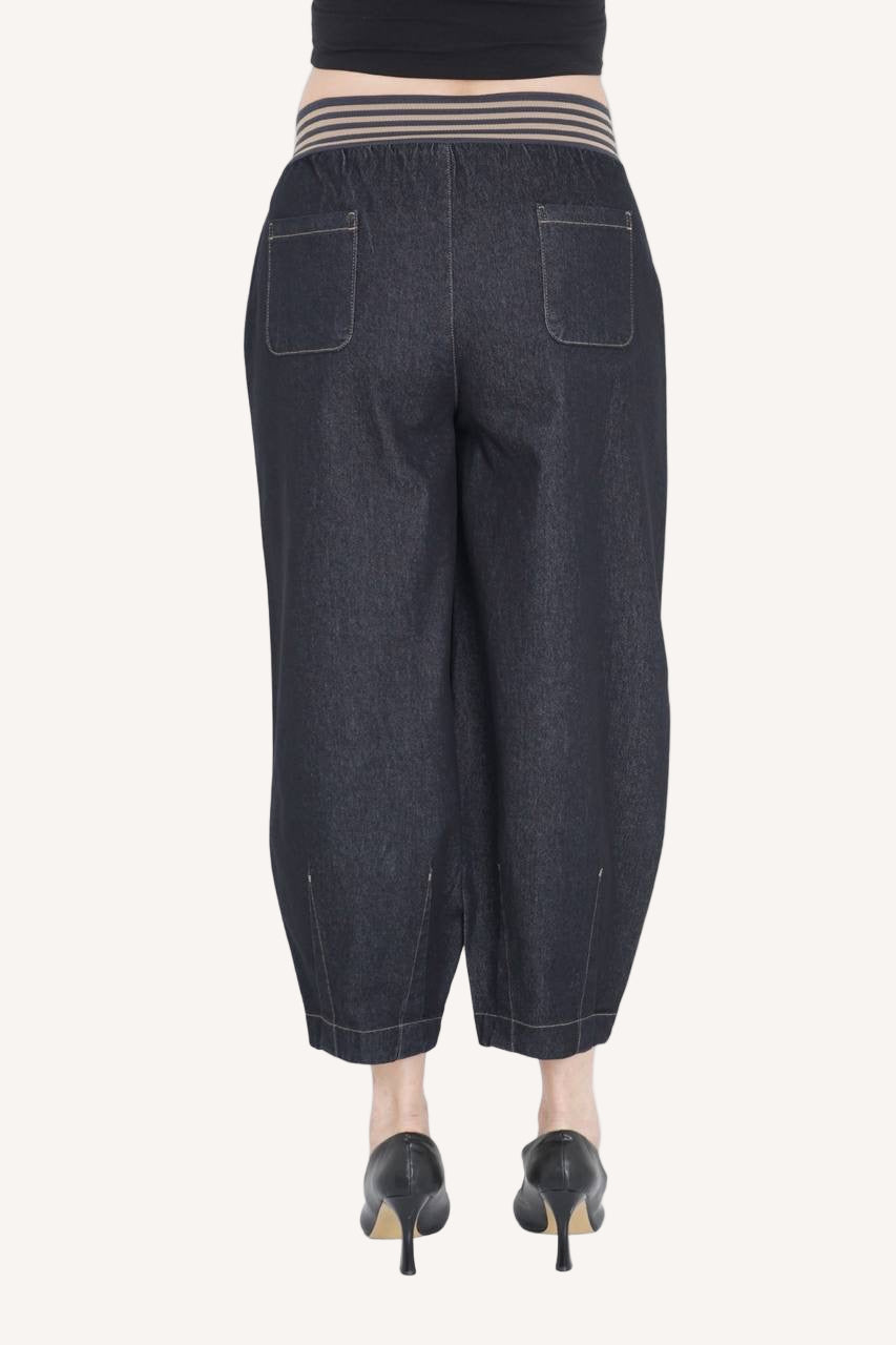 💙 City Shape – Sculpted Denim Luxe Stretch Trousers