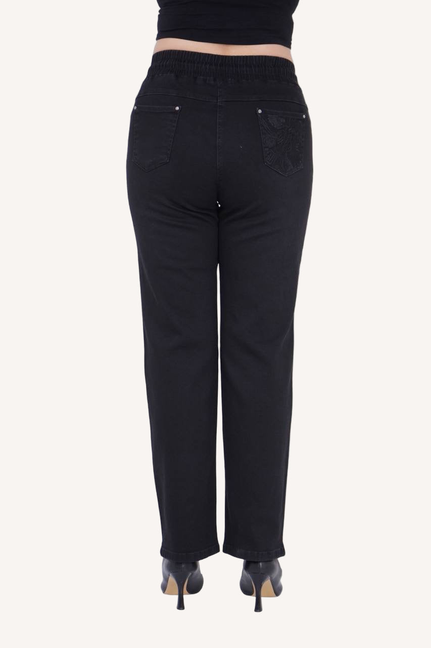 Comfort-fit denim trousers for everyday wear – By Zola Winnipeg