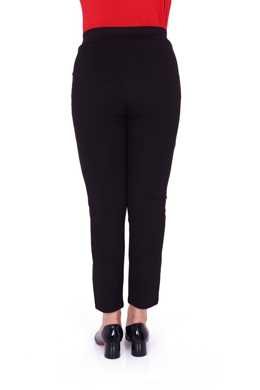 🖤 City Comfort – Essential Black Trousers