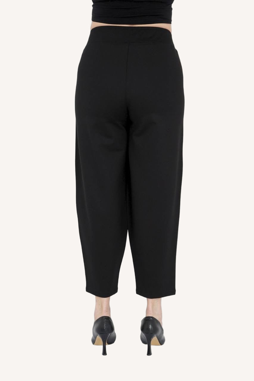 🖤 Active & Stylish – Luxe Stripe Trousers