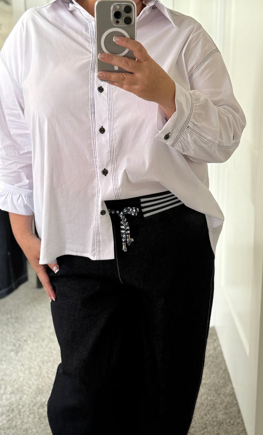 Natural white plus-size shirt for modern everyday look – By Zola City Chic Collection