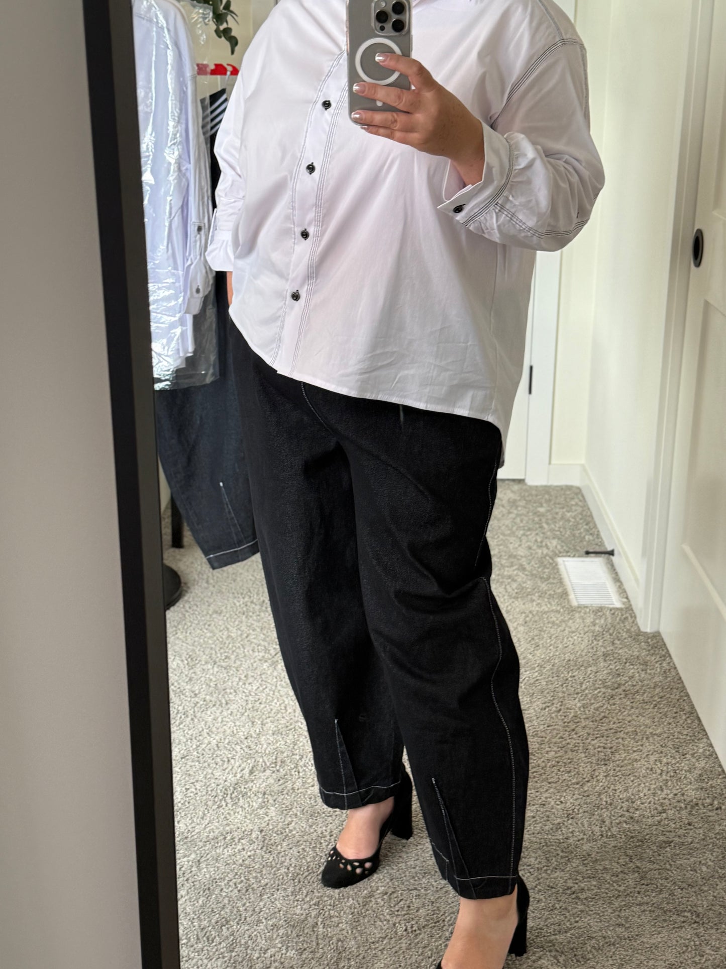 🤍 City Chic – White Line Shirt