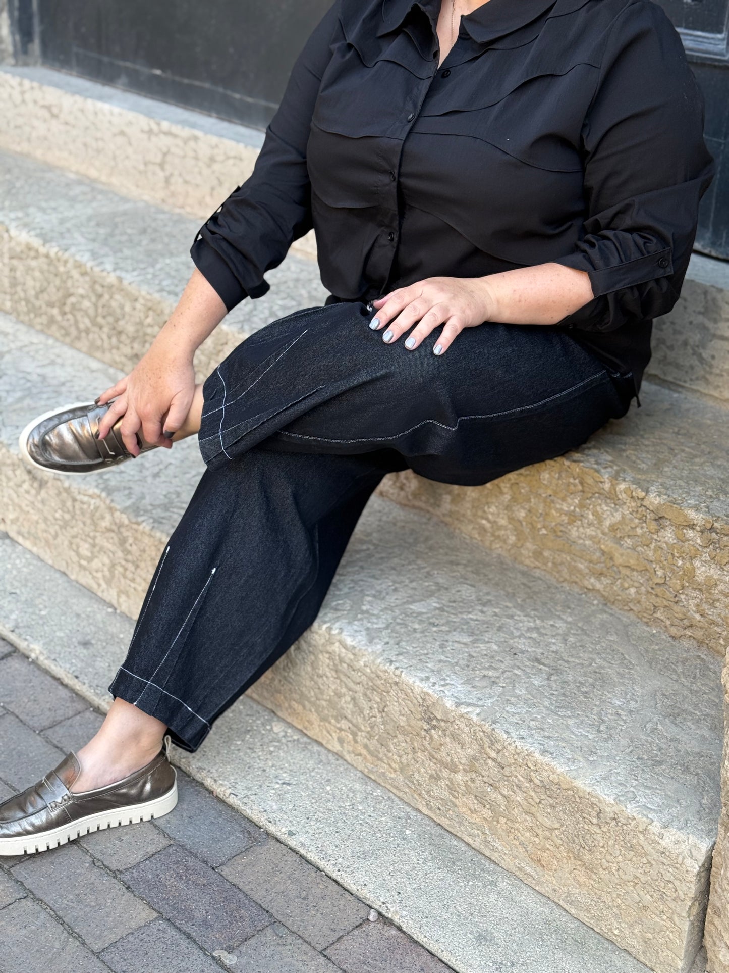 💙 City Shape – Sculpted Denim Luxe Stretch Trousers