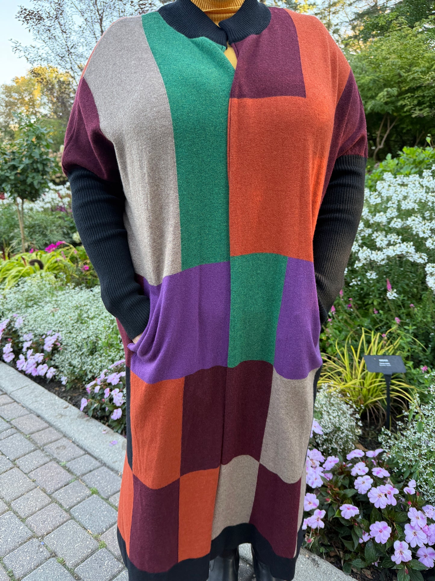 🧡 City Colors – Premium Patch Cardigan