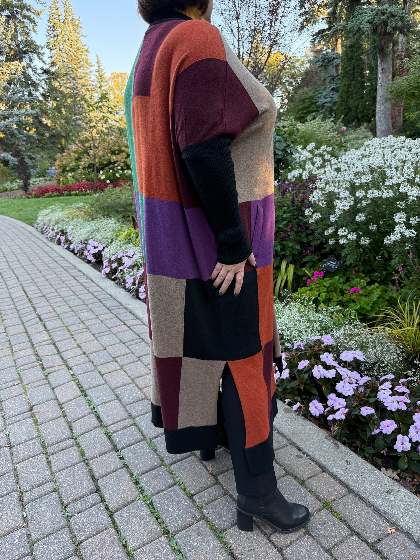 🧡 City Colors – Premium Patch Cardigan