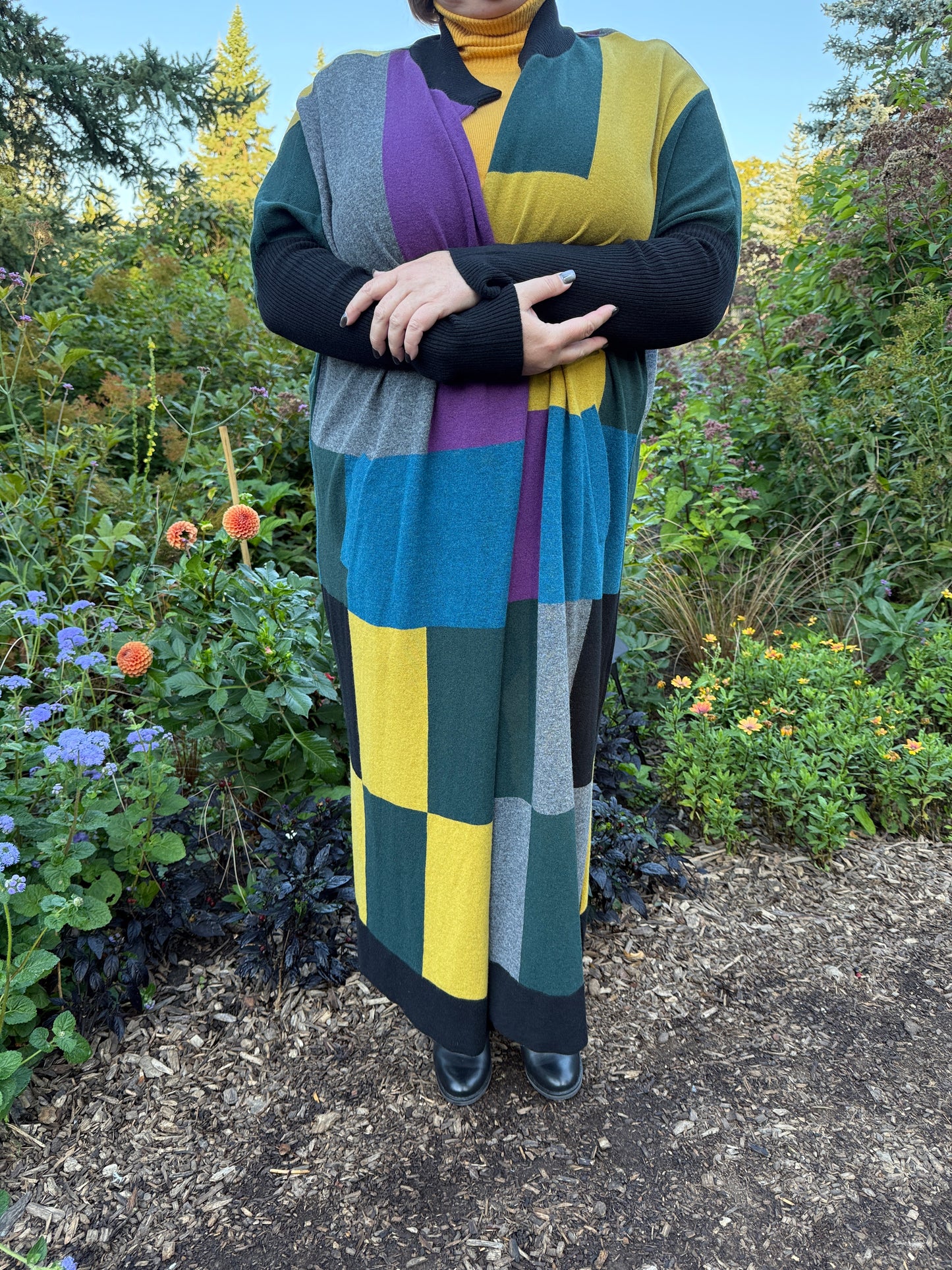 🌈 City Colors – Premium Patch Cardigan