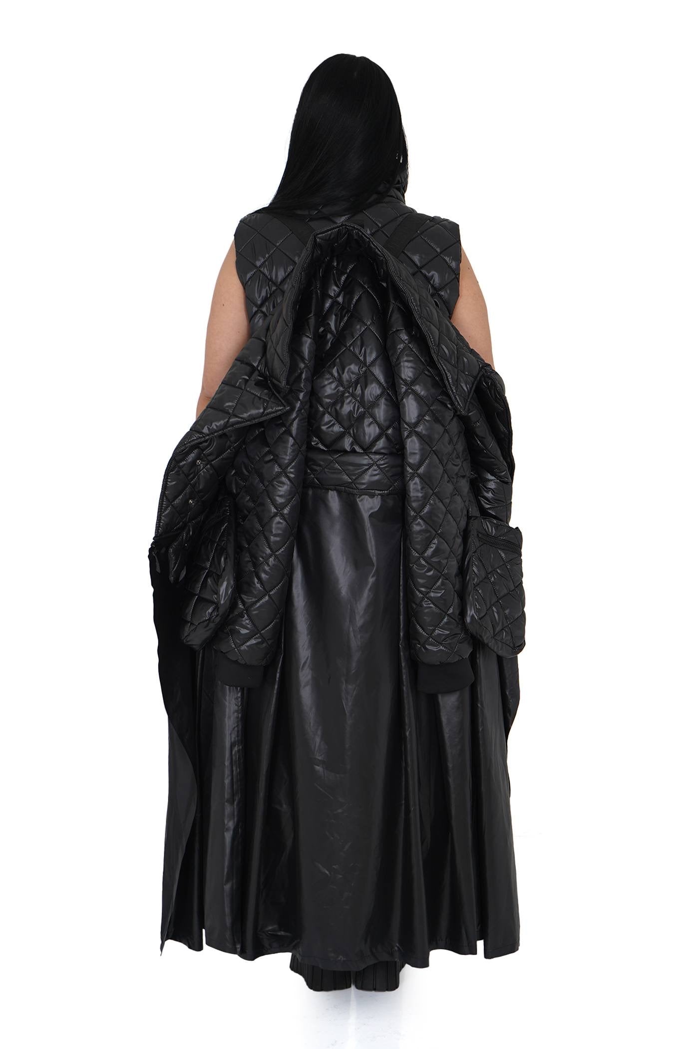 🖤 Arctic Shield – 3-in-1 Quilted Transformer Coat (Pre-Order)