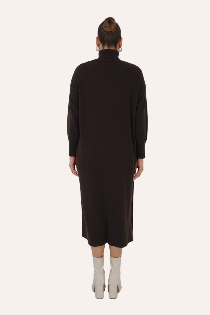 🍫 Staple Dress – Chocolate Brown