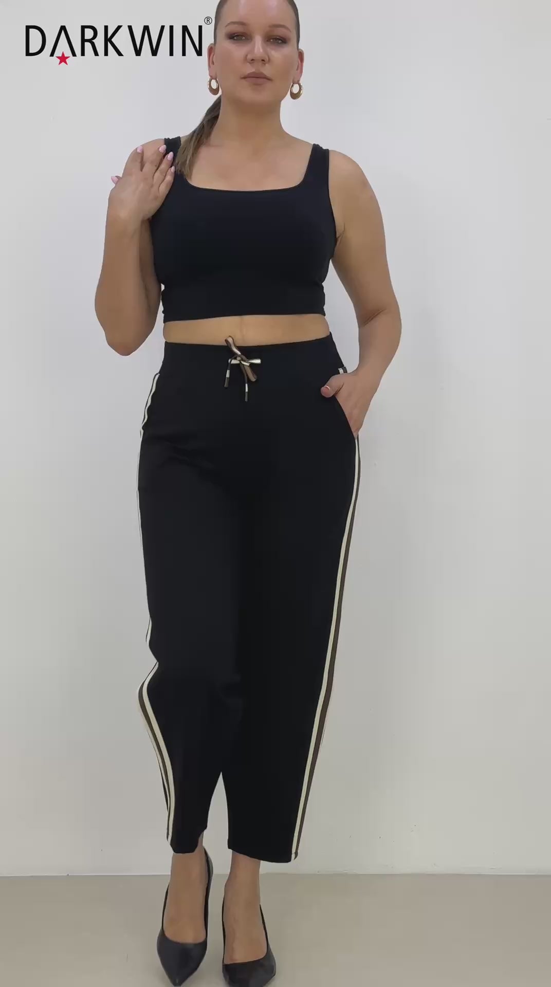 Comfortable stretch pants for everyday wear – By Zola Winnipeg