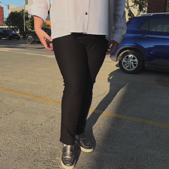 Women’s cotton white shirt in plus sizes – By Zola Winnipeg